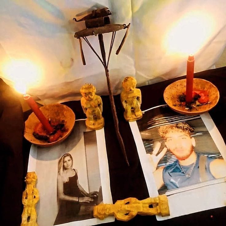 Pourquoi mon ex me regarde discrètement, grand marabout france